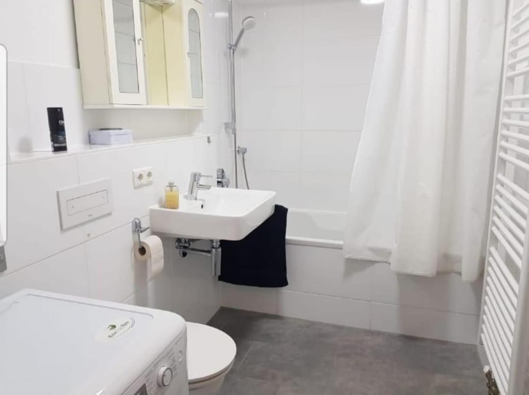 Grosse Ferienwohnung In Augsburg Mit Balkon 외부 사진
